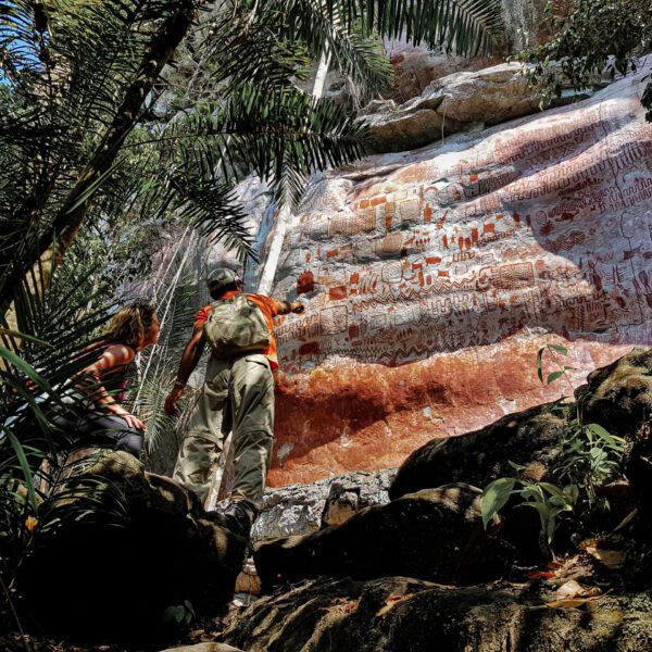 Descubre la esencia del Guaviare tras la puerta de Orión, el arte en Cerro Azul y los maravillos pozos naturales - Imagen 7